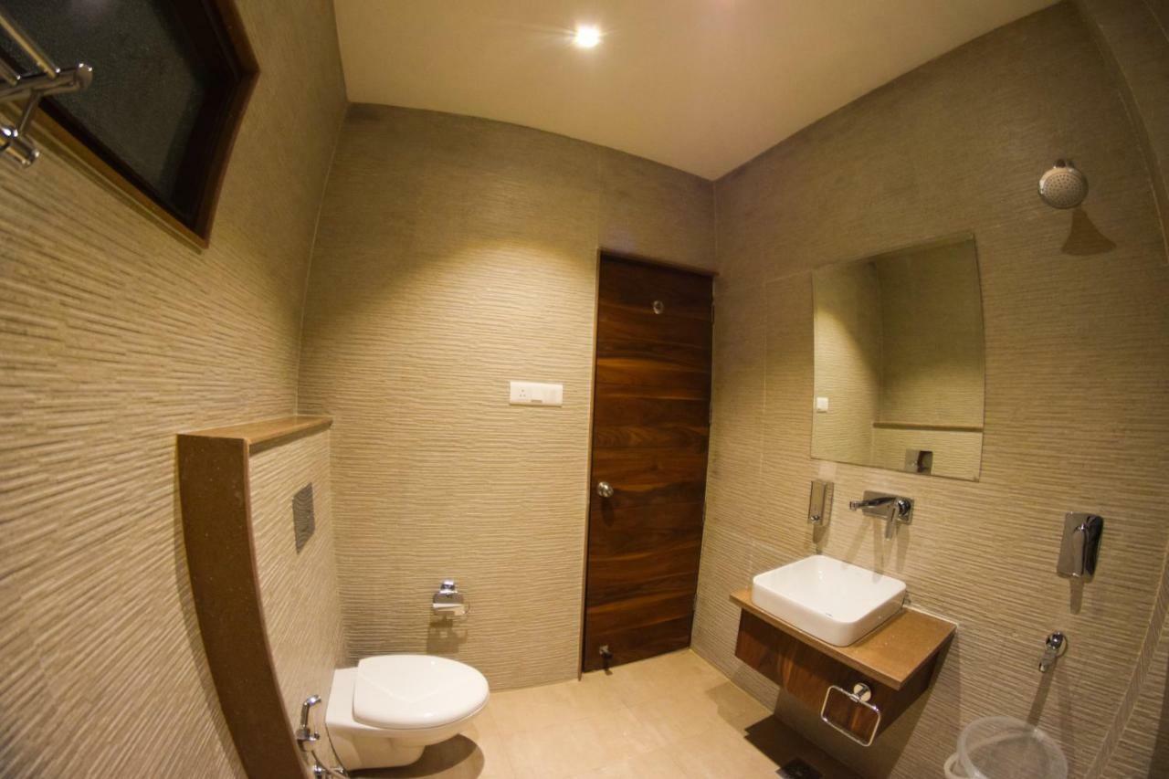 Hotel One Earth GG Regency Amritsar Exterior foto