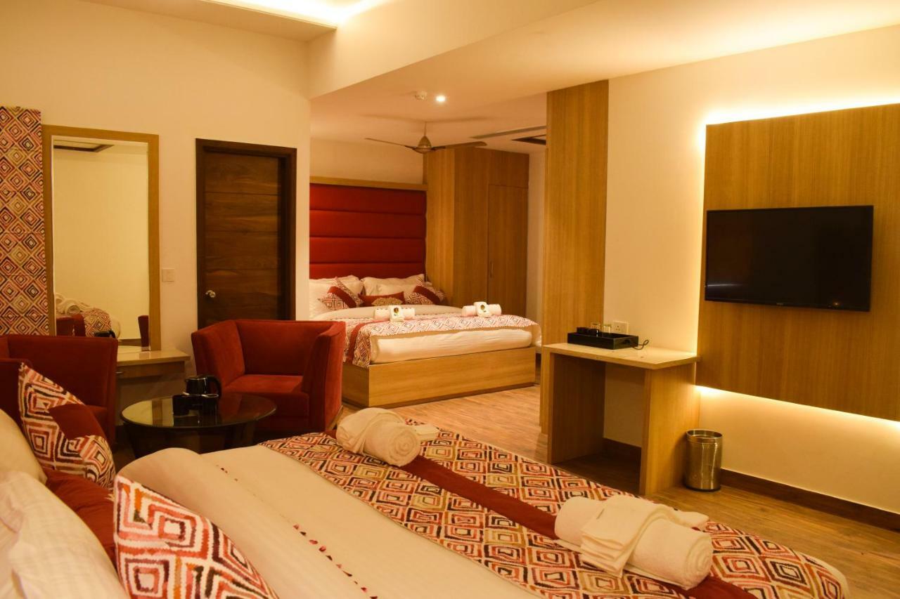 Hotel One Earth GG Regency Amritsar Exterior foto