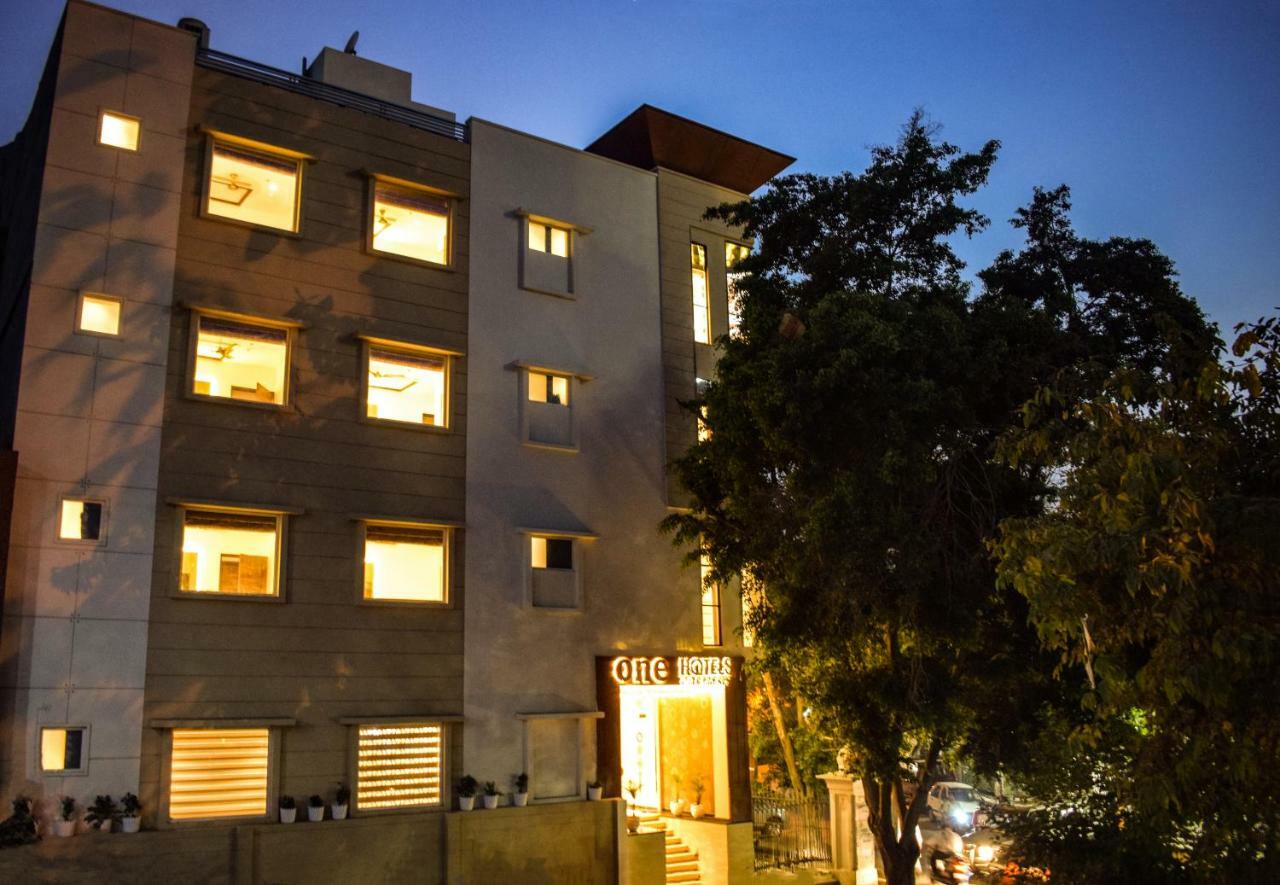 Hotel One Earth GG Regency Amritsar Exterior foto